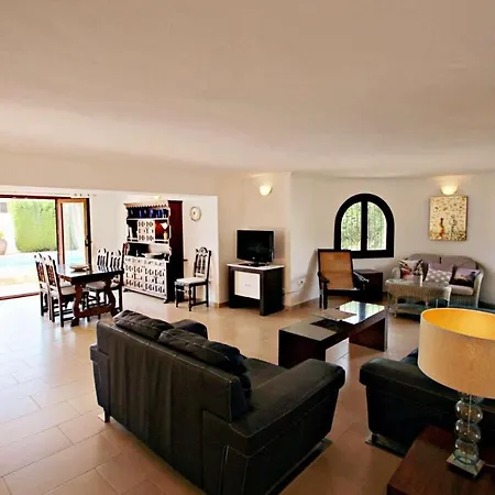 Villa Alicia *